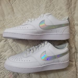 Women's Nikes size 8 Brand New